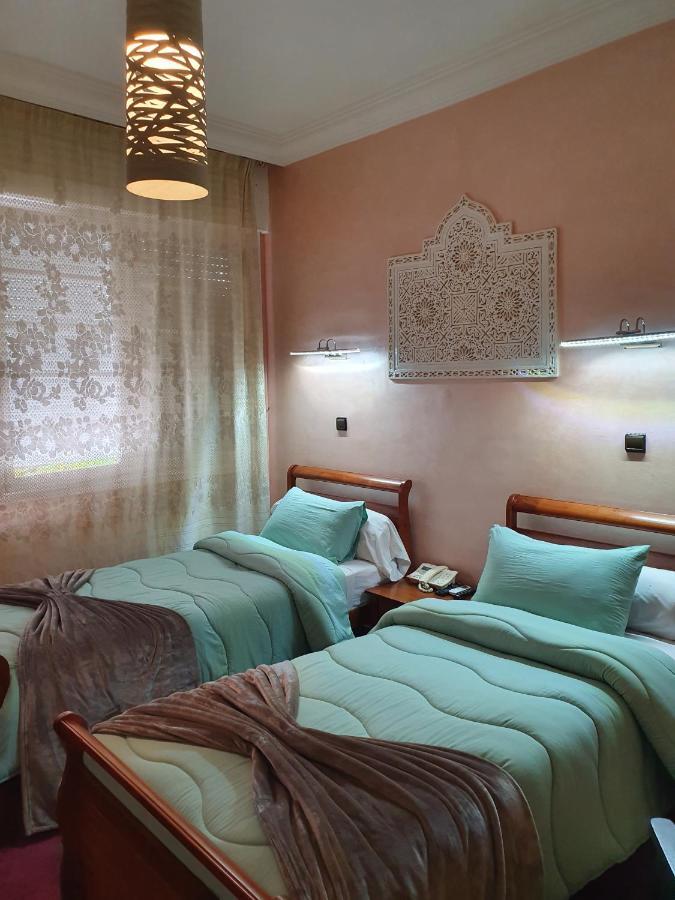 Ambassy Hotel ケニトラ エクステリア 写真